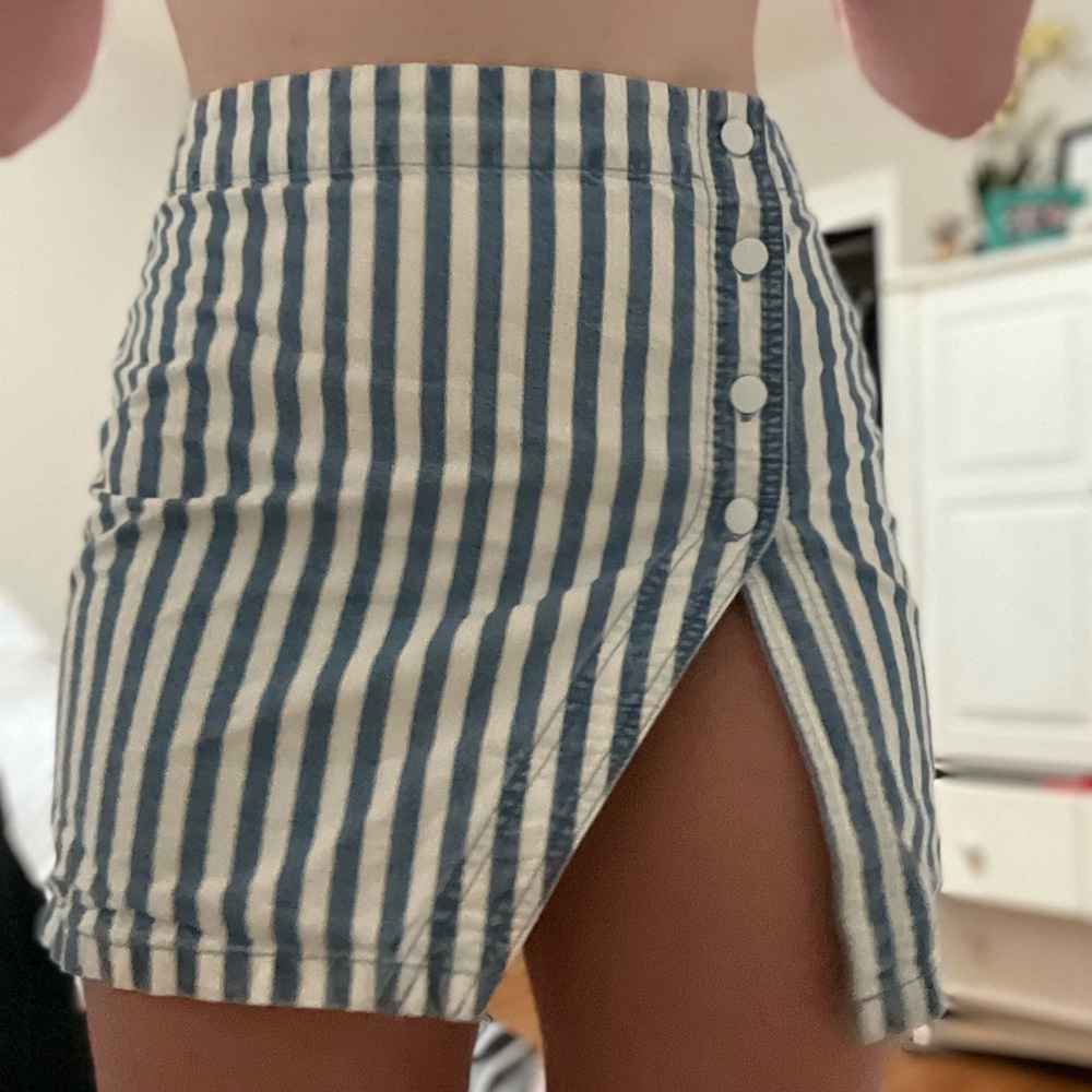 blue&white mini skirt